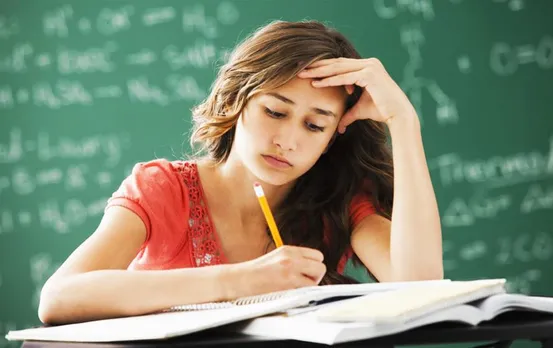 Exam Preparation Tips: कर रहें हैं बैंक एग्जाम की तैयारी तो यहाँ है कुछ आसान टिप्स, जरूर जानें