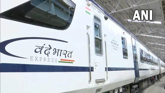 New Vande Bharat Train: नई वंदे भारत ट्रेन का निरीक्षण, ऑटोमेटिक खुलेंगे दरवाजे