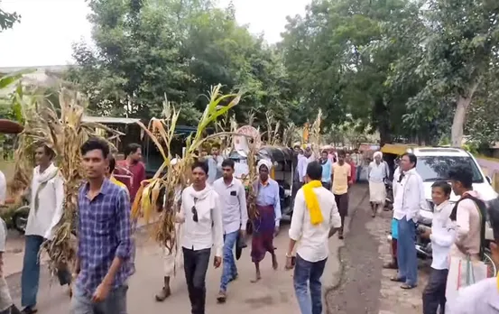 MP News: सेंधवा में किसानों ने निकाली रैली, 24 घटें बिजली समेत इन मांगों को लेकर सौंपा ज्ञापन