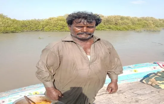 Pakistan Fisherman: नाव के साथ भारतीय क्षेत्र में घुसा पाकिस्तानी मछुआरा, BSF ने सर क्रीक के पास किया गिरफ्तार