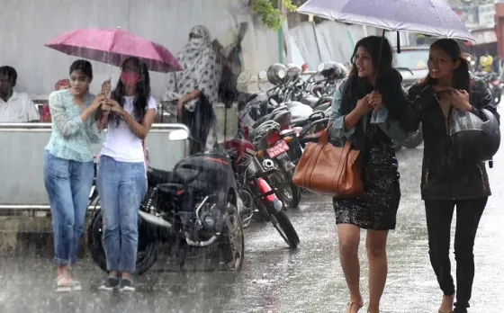 CG Monsoon Tracker: छत्तीसगढ़ में आज कुछ इलाकों में होगी बारिश, दंतेवाड़ा में आकाशीय बिजली गिरने से 7 मवेशियों की मौत