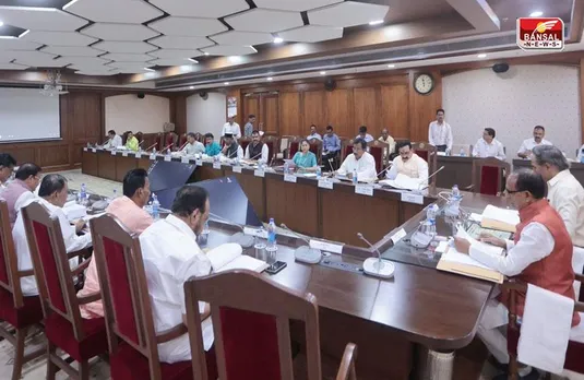 MP Shivraj Cabinet: सहायता राशि बढ़ाई, अस्थाई पदों की निरंतरता, मेडिकल कॉलेज की स्वीकृति जैसे अहम फैसले लिए