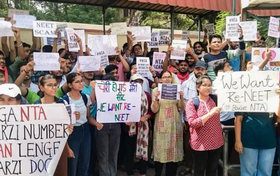 NTA पर सवाल: केंद्रीय शिक्षा मंत्री ने NEET में धांधली से किया मना, SC ने NTA और केंद्र सरकार को किया नोटिस जारी