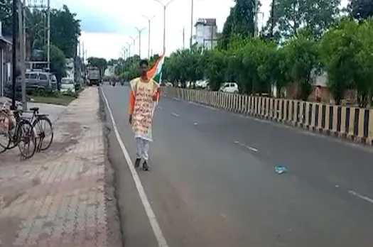 MP News: प्राईवेट कंपनी की शिकायत लेकर, बारिश में 6 सौ किलोमीटर पैदल चलकर भोपाल जाएगा युवक