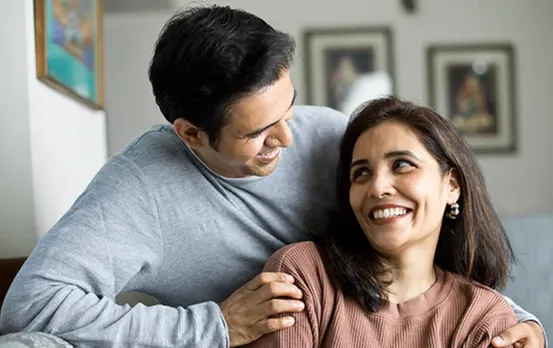 Relationship Tips: इमोशनली अपने पार्टनर का रखें ध्यान नहीं तो टूट सकता है आपका रिश्ता