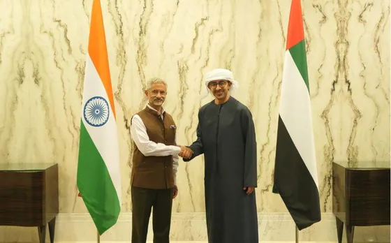 S Jaishankar in UAE: संयुक्त अरब अमीरात पहुंचे एस जयशंकर, यूएई के विदेश मंत्री से की मुलाकात; इन मुद्दों पर हुई बात
