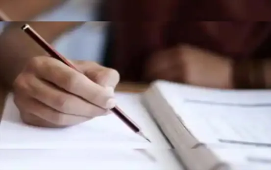 Sarkari Job Preparation Tips: अगर आप भी सरकारी जॉब की तैयारी कर रह हैं, तो ये 4 टिप्स को जरूर पढ़ें