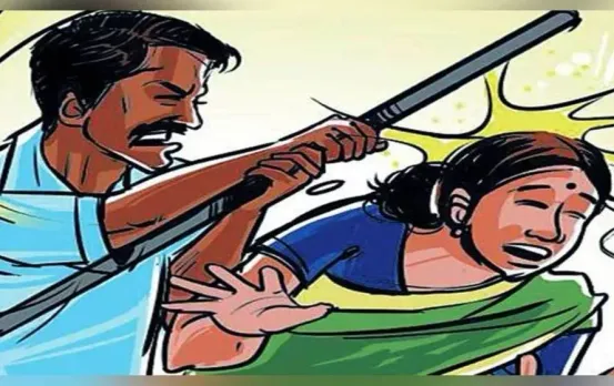 पत्नी के साथ CCTV के सामने Sex करने की इच्छा: मना किया तो बेरहमी से पीटा, थाने में TI बोले- शरीर पर कितने टैटू हैं दिखा
