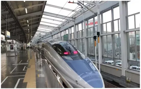 Vande Metro Train: रेल यात्रियों के लिए गुड न्यूज, 124 शहरों में पकड़ेगी रफ्तार पहली वंदे मेट्रो, जानिए स्पीड और किराया