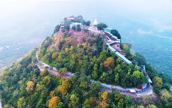 Navratri 2023: यहां विराजमान देवी मां दुर्गा की अवतार, 1000 सीढ़ियां चढ़ दर्शन करते हैं भक्त