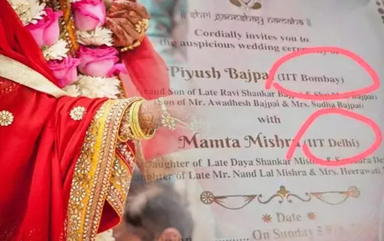 Viral Story: शादी के कार्ड में दूल्हा-दुल्हन ने में छपवाई ऐसी चीज, लोग बोले- खुश हों या जले!