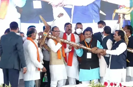 Pradhan-Mantri-Fasal-Bima-Yojana : किसानों को बड़ी सौगात, आज आ जाएगी 'प्रधानमंत्री फसल बीमा योजना' ये राशि, सीएम करेंगे वितरण, कार्यक्रम शुरू