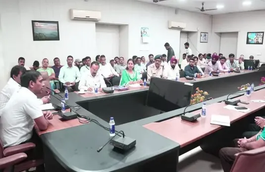 Bhopal School News: निजी स्कूलों की नहीं खैर! बच्चों की सुरक्षा को लेकर भोपाल कलेक्टर ने दिए ये निर्देश