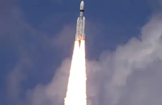 Chandrayaan-3: चंद्रयान-3 पृथ्वी की कक्षा से निकला बाहर, चंद्रमा की ओर बढ़ा