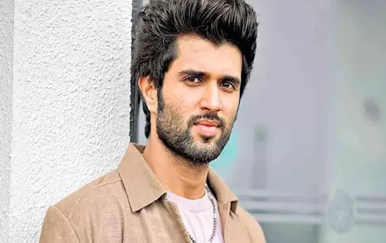 Kushi Actor Vijay Deverakonda: साउथ एक्टर विजय देवरकोंडा की दरियादिली, 100 परिवारों के लिए किया ये वादा