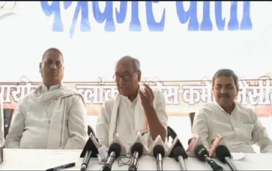 Digvijaya Singh ने कहा सीएम बनने के लिए बीजेपी के 7 लोग सिलवाए हुए हैं सूट, लेकिन शपथ लेंगे कमलनाथ