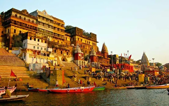 Famous Ghats In Varanasi: अगर वाराणसी में हैं तो जरूर घूमें ये 4 घाट, मिलेगा बहुत सुकून, देखें तस्वीरें