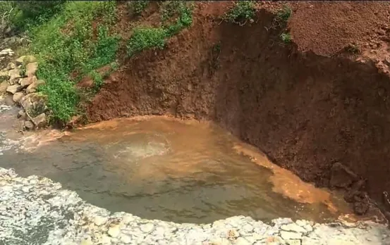 CG News: तमता के तालाव में रिसाव, ग्रामीणों को बांध टूटने का डर, राहत कार्य में जुटे अधिकारी