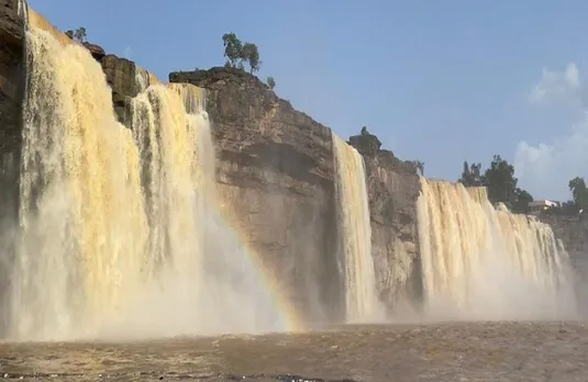Chitrakot Waterfall: इसे कहते हैं भारत का मिनी नियाग्रा वाटरफॉल, यह है इससे जुड़ी रोचक बात