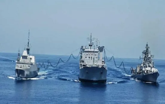 India-Singapore Navies: भारत-सिंगापुर के नौसेनाओं के बीच सैन्य अभ्यास, दक्षिण चीन सागर में तैनात करेंगी शक्ति प्रदर्शन