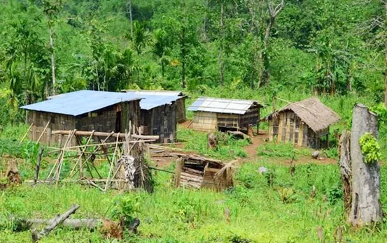 Ajab Gajab Facts: पूरे गांव में रहता केवल एक परिवार, केवल 16 लोग हैं यहां की आबादी, जानें कारण और समस्याएं