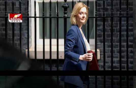 Liz Truss Resigns: जानिए आखिर ऐसा रातों-रात क्या हुआ कि प्रधानमंत्री को इस्तीफा देना पड़ा