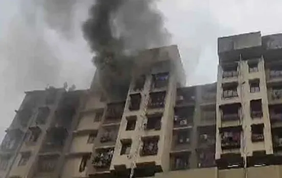 Mumbai Fire News: मुंबई में 12 मंजिला इमारत में लगी आग, 60 लोगों को सुरक्षित निकाला गया, इतने लोग अस्पताल में भर्ती