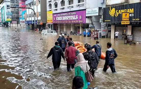 नागपुर के कई इलाकों में बाढ़, 400 लोगों को सुरक्षित निकाला गया, बिहार के भी कई जिलों में रेड अलर्ट जारी