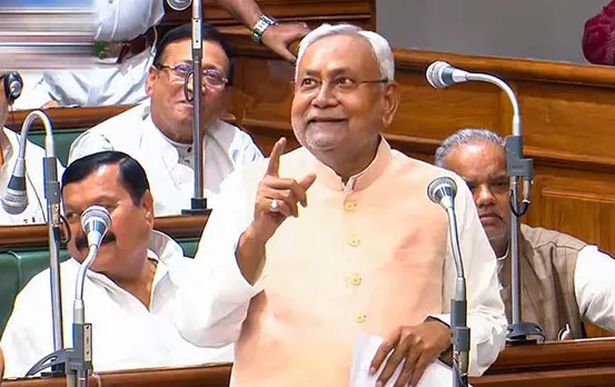 Nitish Kumar: महिलाओं पर विवादित बयान देने पर नीतीश कुमार ने मांगी माफी, कही ये बात
