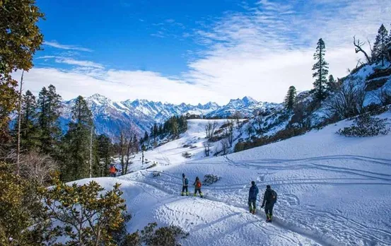 Places to Visit in Winter: सर्दियों में बना रहे हैं घूमने का प्लान, तो एक बार जरूर जायें इन 3 जगहों पर
