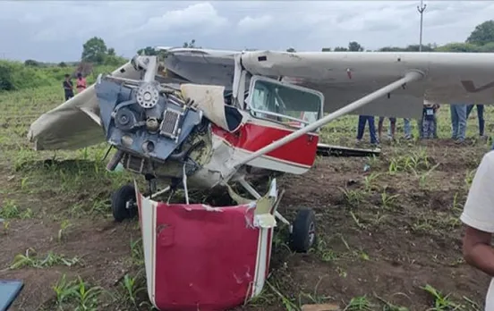 Pune Aircraft Crash: पुणे में ट्रेनिंग सेशन के दौरान एयरक्राफ्ट क्रैश, पायलट घायल