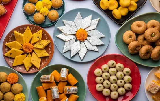 Interesting Story of Sweets: हर मिठाई में छुपा है एक मीठा और खास पैगाम, पढ़ें हमारी विशेष खबर