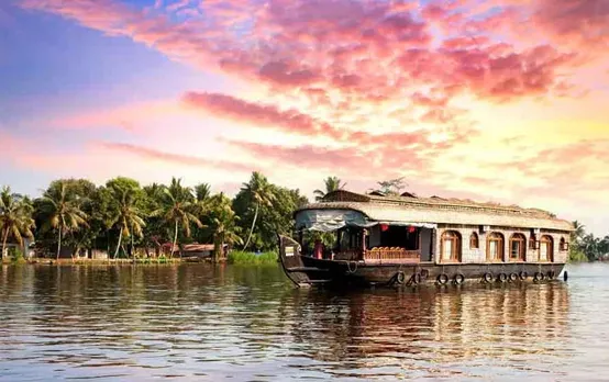 Travel Destinations of India: विदेशियों के भी फेवरेट हैं भारत के ये 4 शहर, रहना और घूमना भी है सस्ता