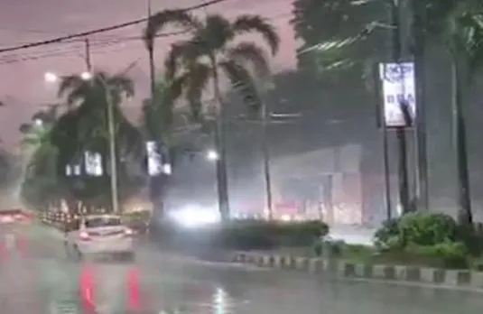 Weather Update Today: दिल्ली समेत इन राज्यों में भारी बारिश का अलर्ट, जानें देशभर के मौसम का हाल