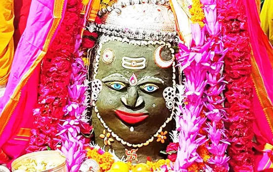 Ujjain News: महाकाल मंदिर में धरना, सुरक्षा कर्मियों से झूमाझटकी