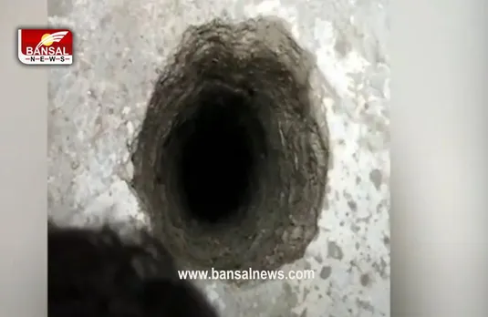 Vidisha borewell News: बोरवेल में गिरी अस्मिता ने तोड़ा दम, घर के ही बोरवेल में गिरी थी मासूम