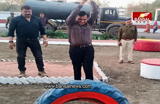 MP SHAJAPUR NEWS: SP ने जमकर उतारा गुस्सा, पुलिस लाईन में जमकर कर दी दे धना धन