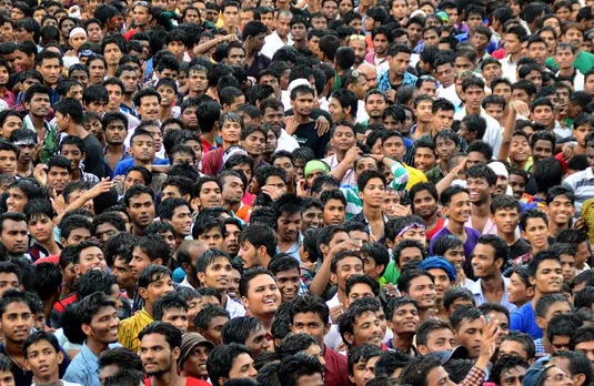 India Population News: दुनिया में 139 करोड़ हो गई भारत की आबादी, पहले नंबर पर भी चीन का स्थान