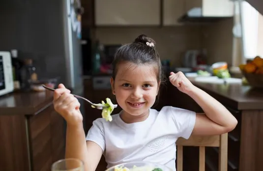 World Brain Day 2023: बच्चों की डाइट में शामिल करें ये स्पेशल फूड, कंप्यूटर जैसा तेज दौड़ेगा दिमाग