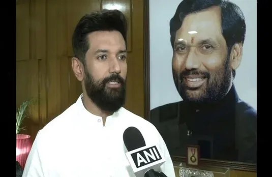 Chirag-Paras Politics: भतीजे चिराग ने चाचा पारस पर लगाया आरोप, पार्टी की छबि खराब करने को लेकर की बात