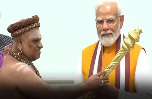 New Parliament Building: अधीनम संतों से मिले पीएम मोदी, कहा- आशीर्वाद प्राप्त करने का सौभाग्य मिला