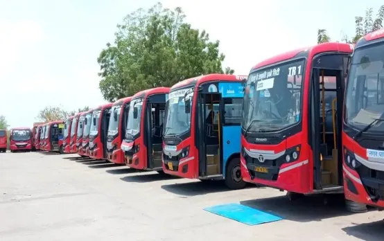 Bhopal Bus Service: ड्राइवर-कंडक्टर हुए बेरोजगार, आखिर कब चलेंगी BCLL की 139 बसें, हजारों यात्री हो रहे परेशान