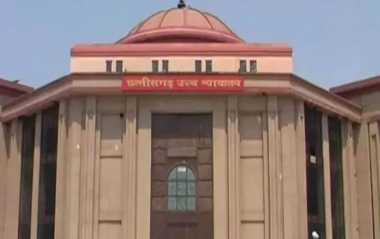 Bilaspur High Court: छत्‍तीसगढ़ के 30 गांव की बदहाली पर हाईकोर्ट ने भेजा नोटिस, मुख्‍य सचिव से जवाब मांगा