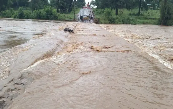 CG Monsoon Update: छत्‍तीसगढ़ के 20 जिलों में आज भारी बारिश; पांच जिलों में ऑरेंज अलर्ट, इस संभाग में अति से भारी वर्षा
