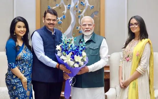 Devendra Fadnavis: dy CM देवेंद्र फडणवीस को जल्द मिल सकती है BJP में बड़ी जिम्मेदारी, पीएम मोदी से की मुलाकात