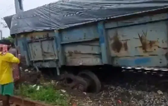 Train Accident: छत्तीसगढ़ के बाद अब इस राज्य में पटरी से उतरी ट्रेन, रेस्क्यू ऑपरेशन जारी; रेलवे ने दी ये जानकारी