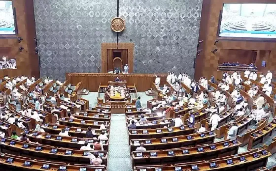 Waqf Board Amendment Bill: लोकसभा में पेश हुआ वक्फ बोर्ड बिल 2024, ओवैसी ने कहा- आप मुसलमानों के दुश्मन हो