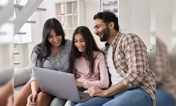 Board Exam Tips For Parents: इस साल है बच्चों की बोर्ड परीक्षा तो इस तरह करवाएं उनकी तैयारी, जानें शानदार टिप्स