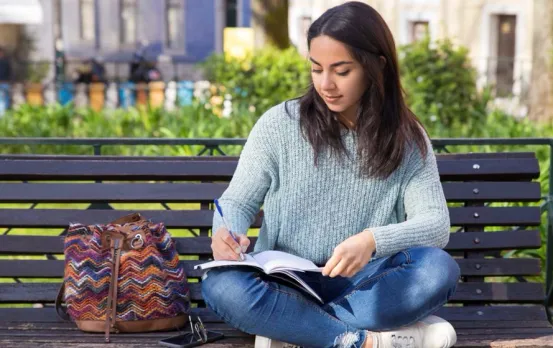 Career Tips for Children: इन आसान टिप्स की मदद से बच्चों को सही करियर चुनने में करें मदद, कर लें नोट