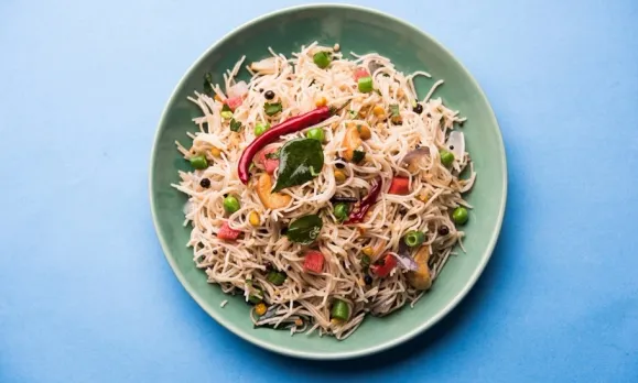 Semiya Upma Recipe: मिनटों में घर पर तैयार करें खिला-खिला सेवइयां उपमा, स्वाद के साथ-साथ सेहत के लिए भी रहेगा बेस्ट